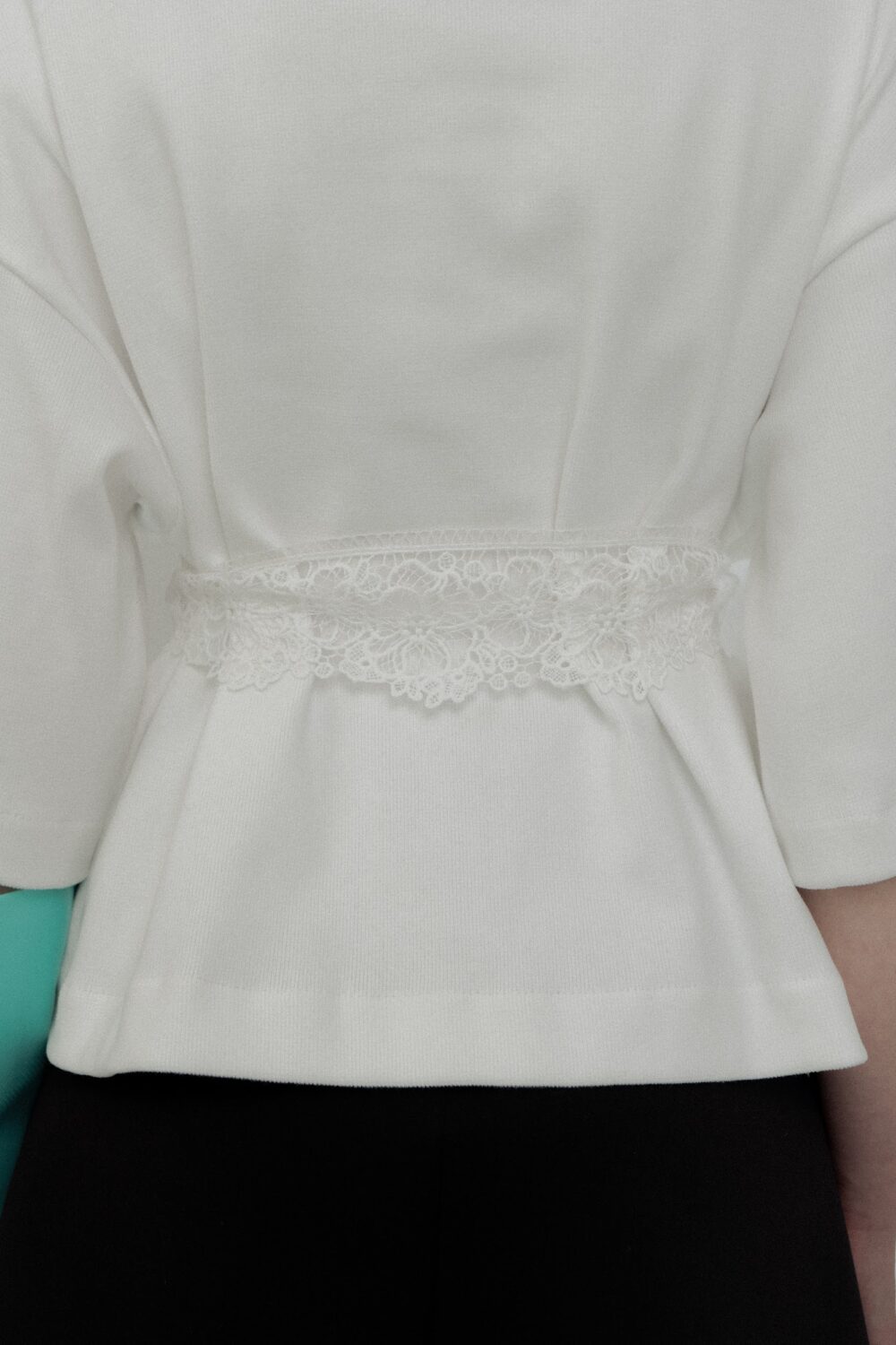 LACE T-SHIRT